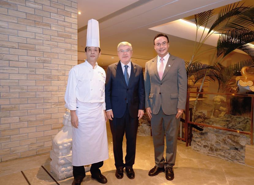 国际奥委会终身名誉主席巴赫、主席考文垂点赞白天鹅宾馆服务：“Amazing！”